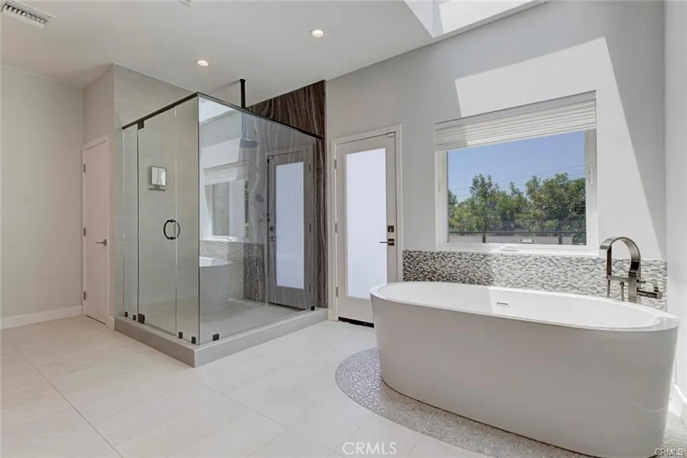 523 E Fairmount Burbank, CA 91501
