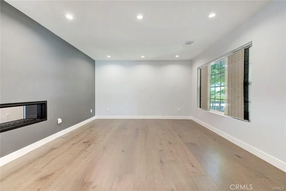523 E Fairmount Burbank, CA 91501