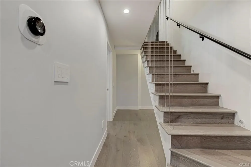 523 E Fairmount Burbank, CA 91501