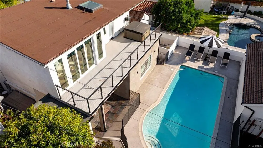 523 E Fairmount Burbank, CA 91501