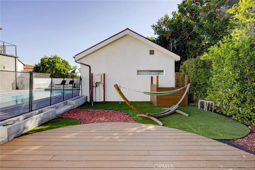523 E Fairmount Burbank, CA 91501