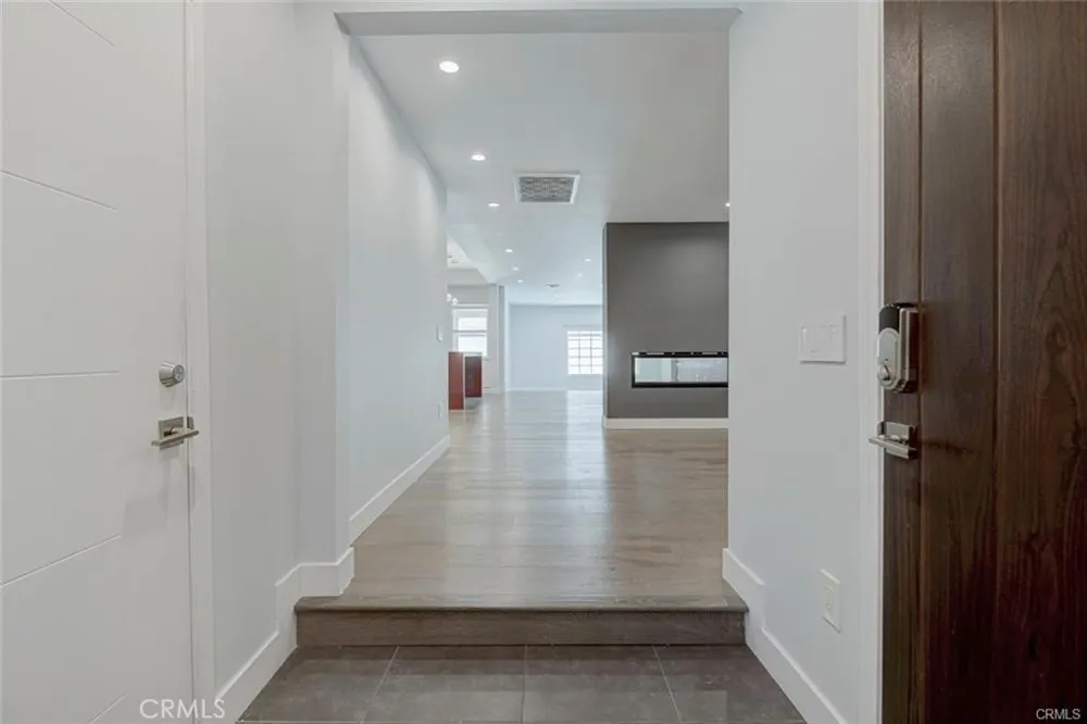 523 E Fairmount Burbank, CA 91501