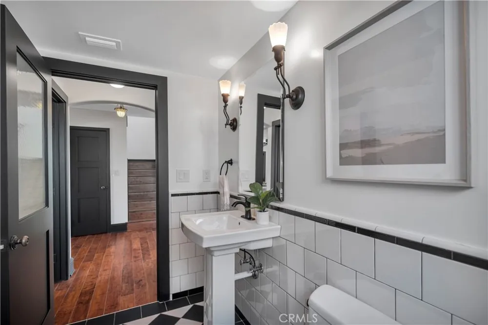 526 W 40th San Pedro, CA 90731