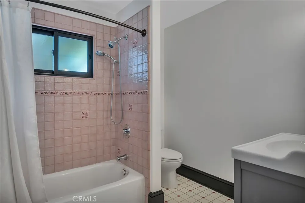 526 W 40th San Pedro, CA 90731