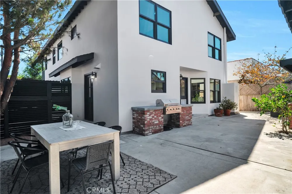 526 W 40th San Pedro, CA 90731