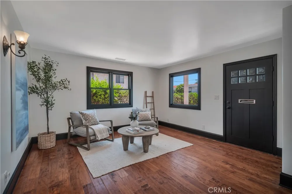 526 W 40th San Pedro, CA 90731