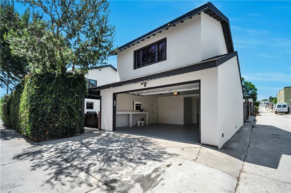 526 W 40th San Pedro, CA 90731