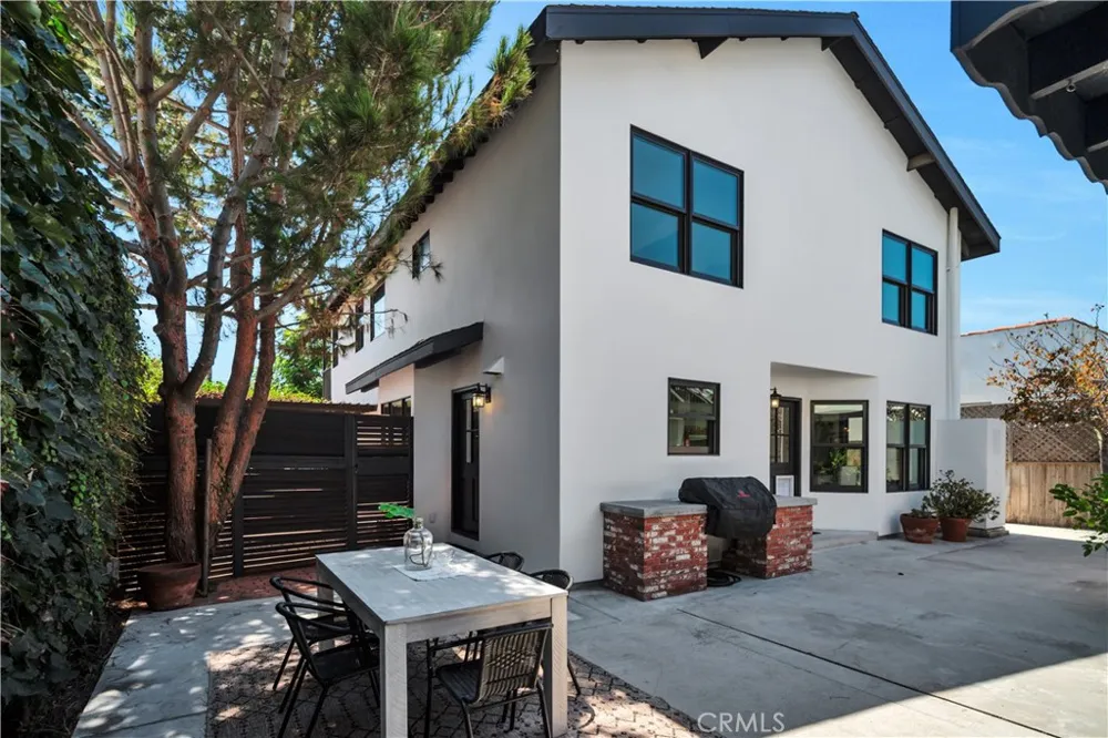 526 W 40th San Pedro, CA 90731