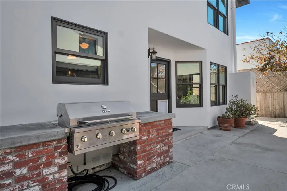 526 W 40th San Pedro, CA 90731