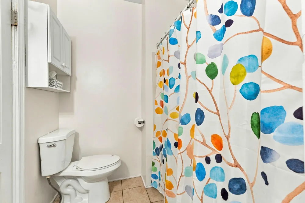 128 Floral Avenue Plainwell, MI 49080