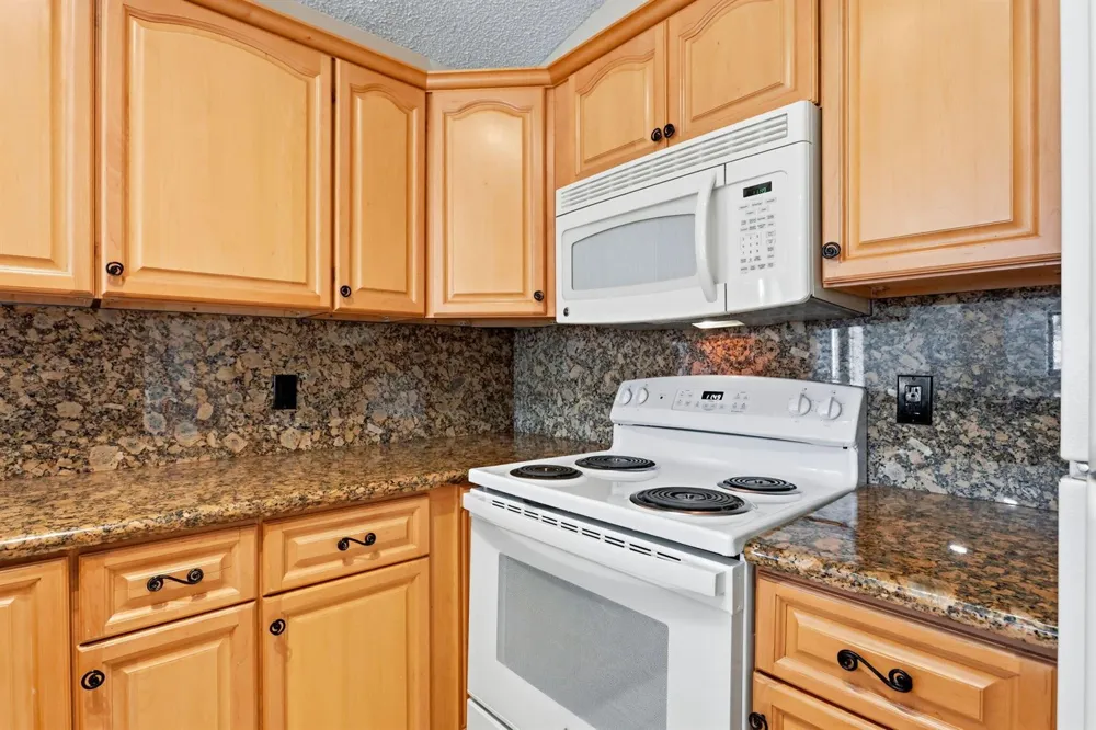 20986 Rustlewood Avenue Boca Raton, FL 33428