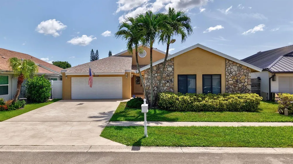 20986 Rustlewood Avenue Boca Raton, FL 33428