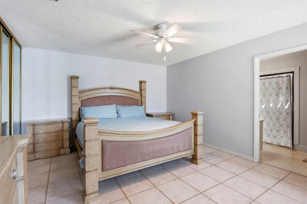 20986 Rustlewood Avenue Boca Raton, FL 33428