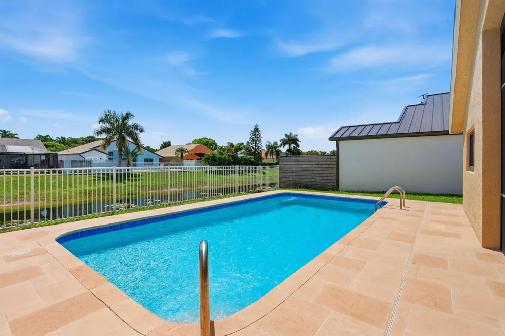 20986 Rustlewood Avenue Boca Raton, FL 33428