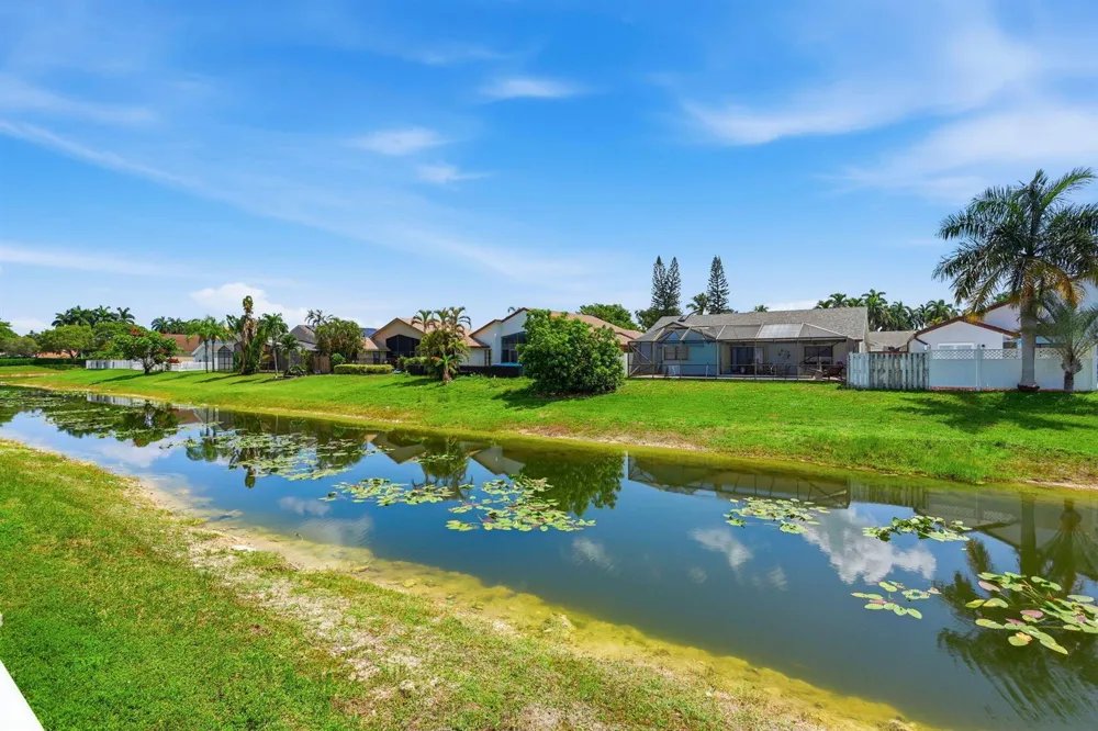 20986 Rustlewood Avenue Boca Raton, FL 33428