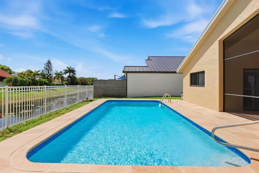 20986 Rustlewood Avenue Boca Raton, FL 33428