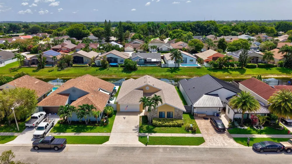 20986 Rustlewood Avenue Boca Raton, FL 33428