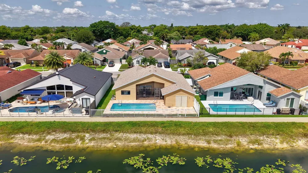 20986 Rustlewood Avenue Boca Raton, FL 33428