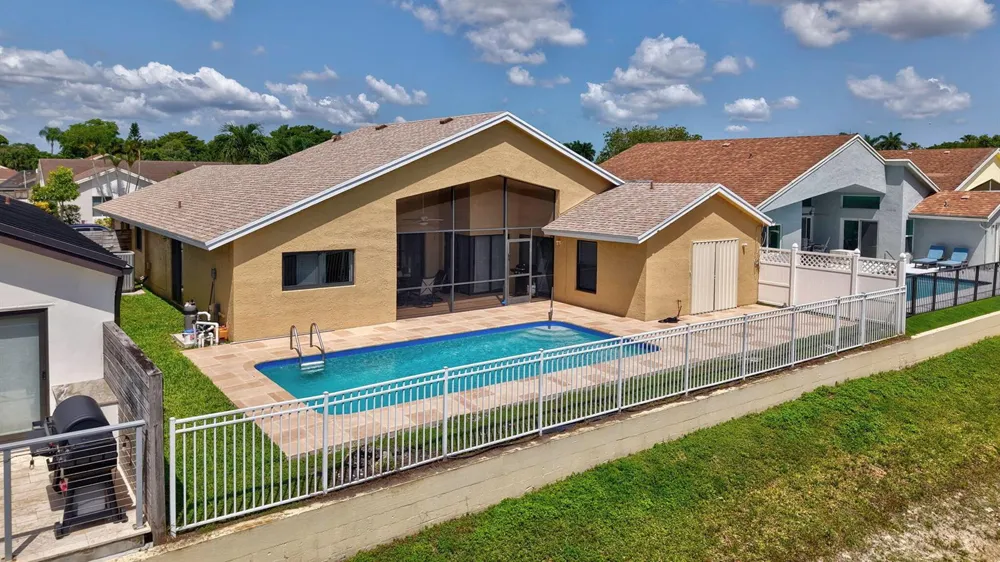 20986 Rustlewood Avenue Boca Raton, FL 33428