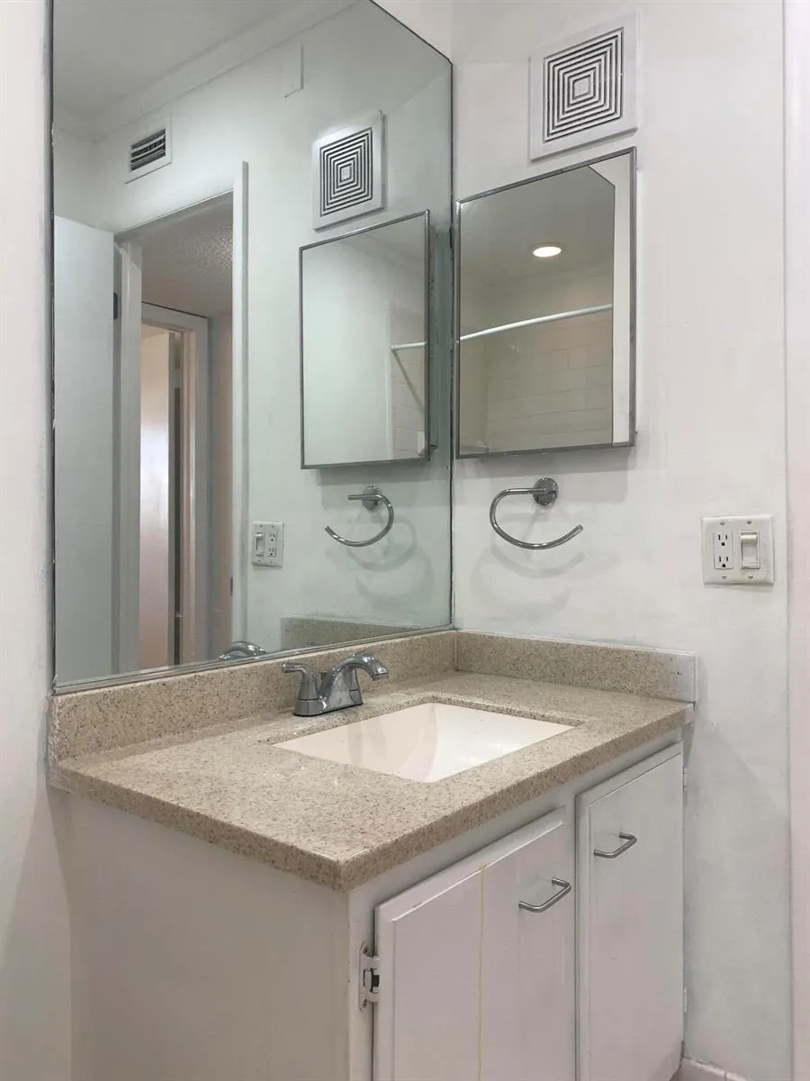3951 NE 18th Avenue #1502 Pompano Beach, FL 33064