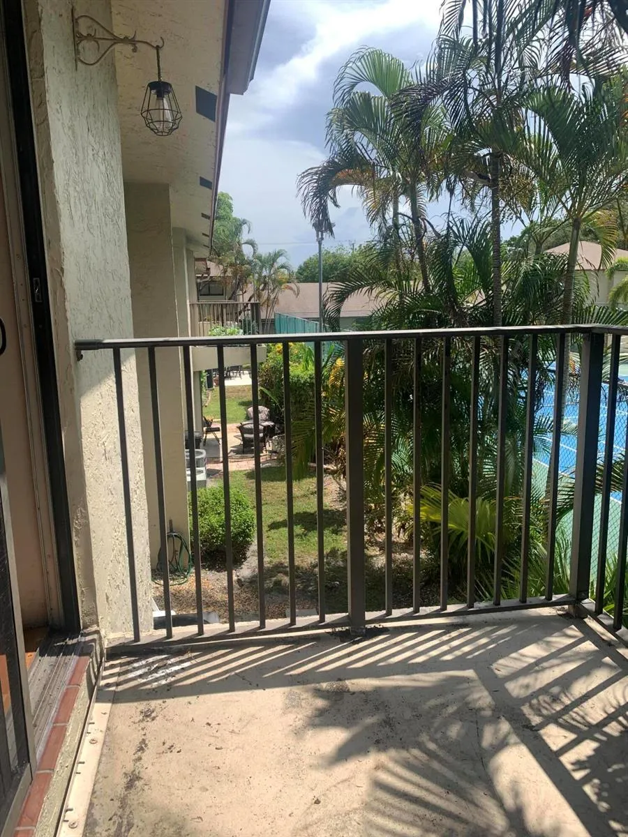 3951 NE 18th Avenue #1502 Pompano Beach, FL 33064