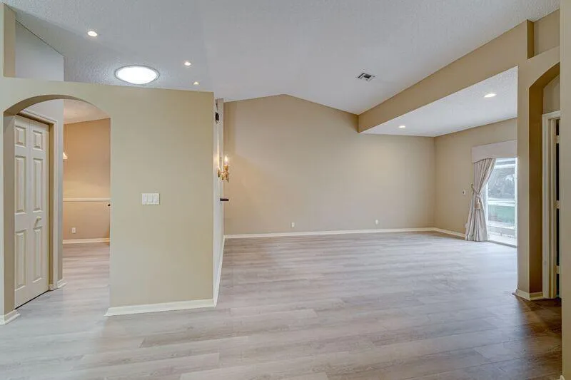 6183 FLORAL LAKES DRIVE Delray Beach, FL 33484