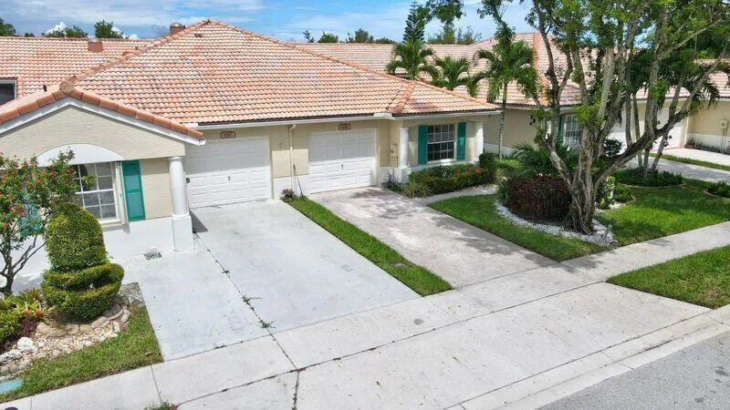 6183 FLORAL LAKES DRIVE Delray Beach, FL 33484