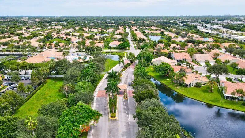 6183 FLORAL LAKES DRIVE Delray Beach, FL 33484
