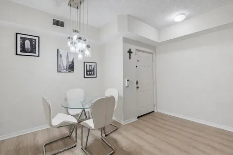 350 CRESTWOOD CIRCLE #306