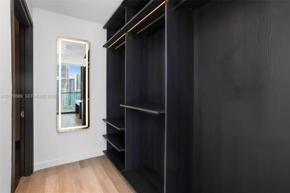 20 NE 11th St #3009 Miami, FL 33132