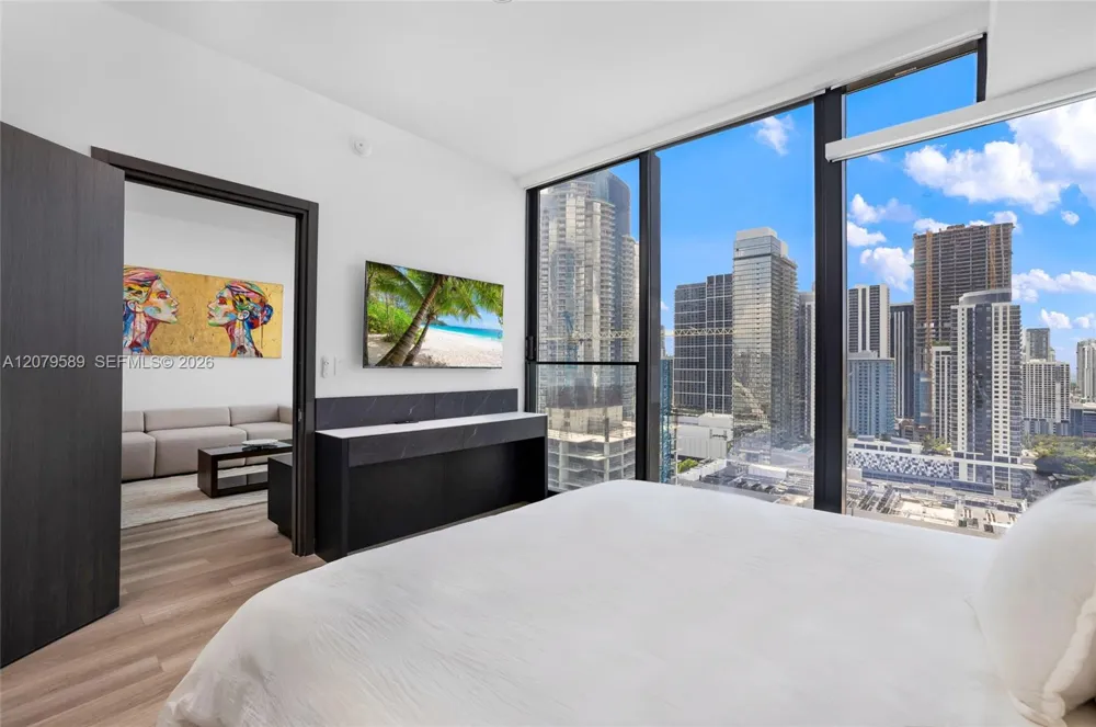 20 NE 11th St #3009 Miami, FL 33132