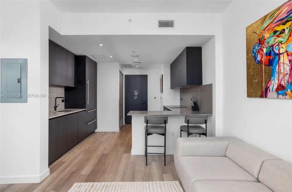 20 NE 11th St #3009 Miami, FL 33132