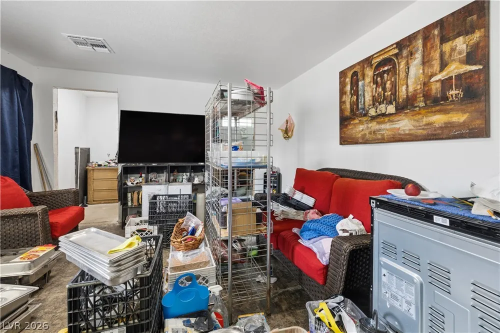 1025 Yucca Avenue Las Vegas, NV 89104