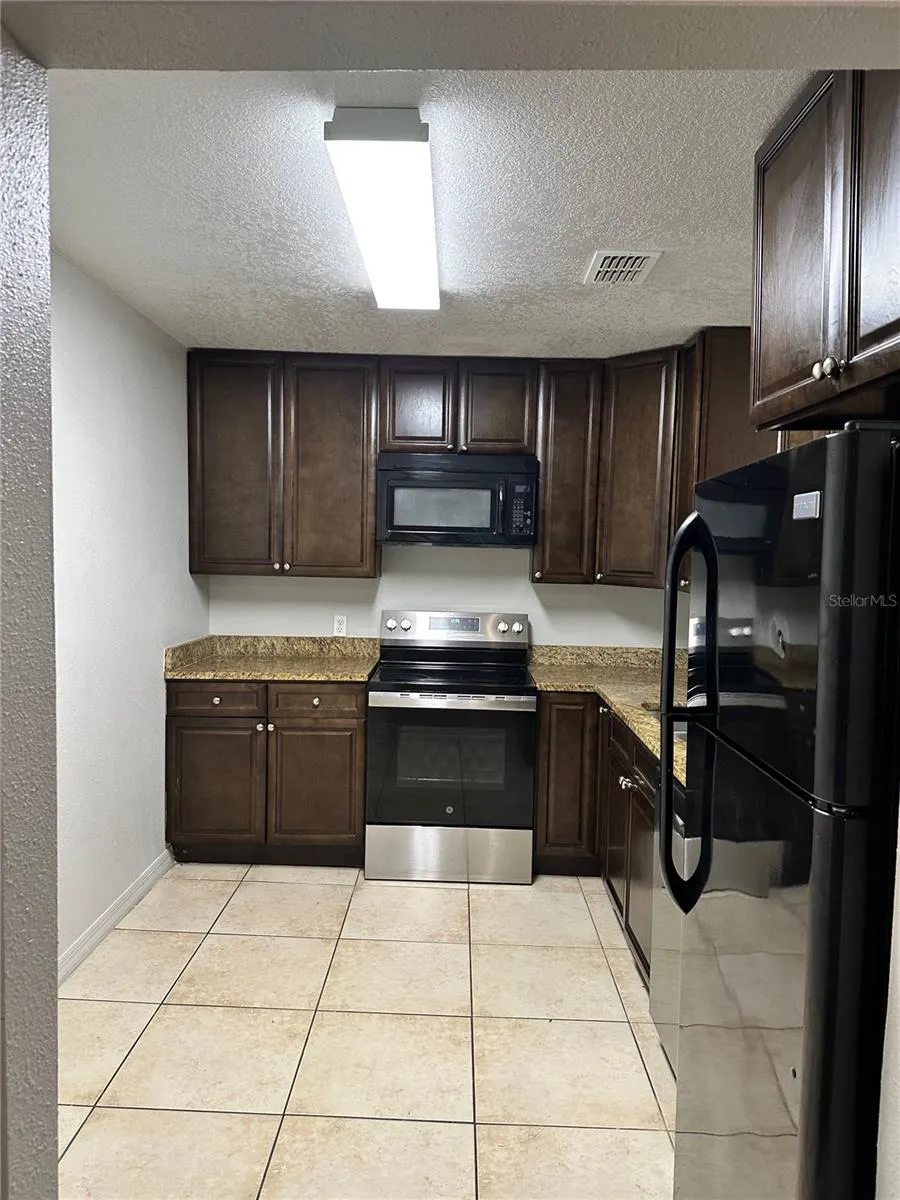 4184 VERSAILLES DRIVE #4184D Orlando, FL 32808
