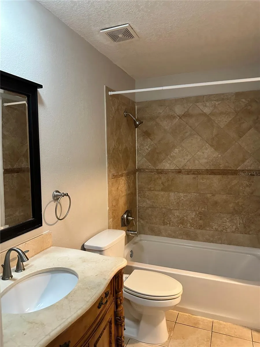 4184 VERSAILLES DRIVE #4184D Orlando, FL 32808