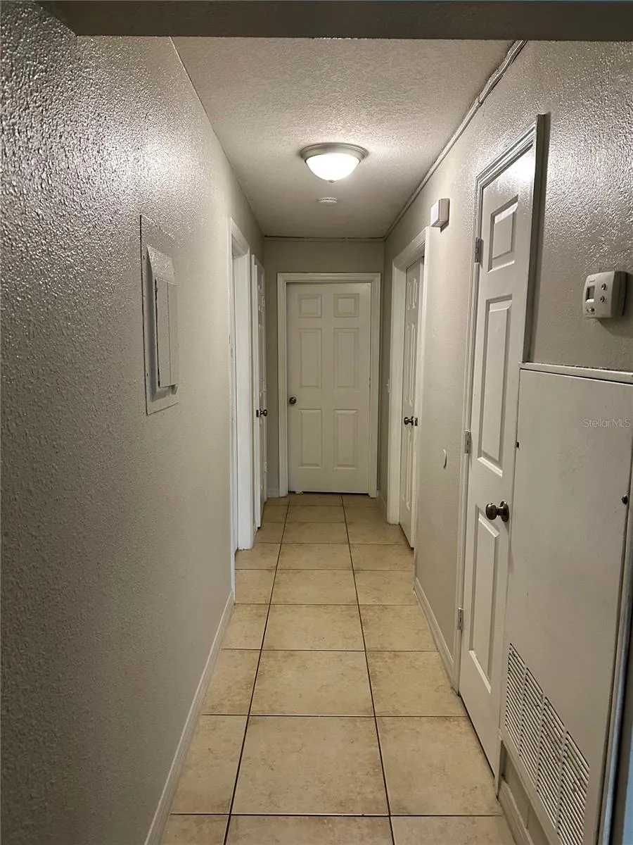 4184 VERSAILLES DRIVE #4184D Orlando, FL 32808