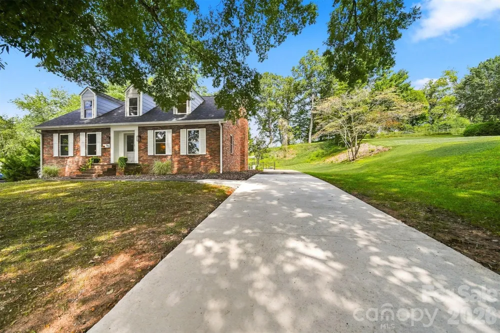 703 Wilmore Street NE Lenoir, NC 28645