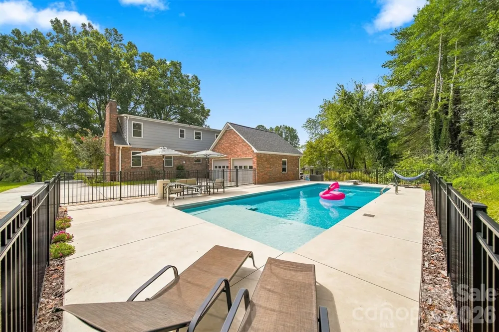 703 Wilmore Street NE Lenoir, NC 28645