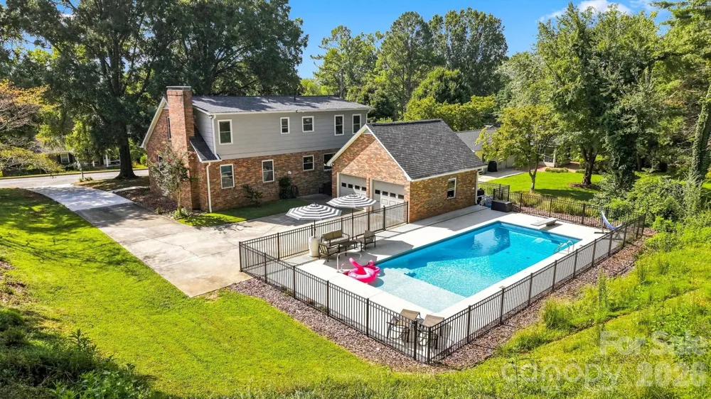 703 Wilmore Street NE Lenoir, NC 28645