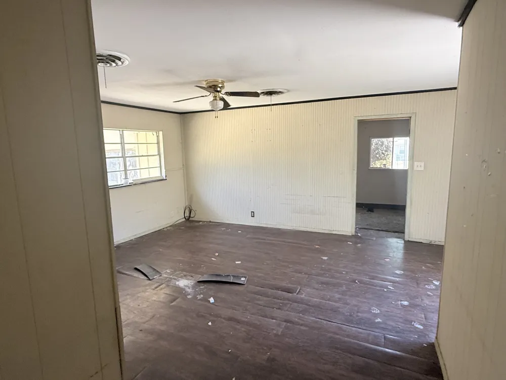 2405 Avenue E Brownwood, TX 76801