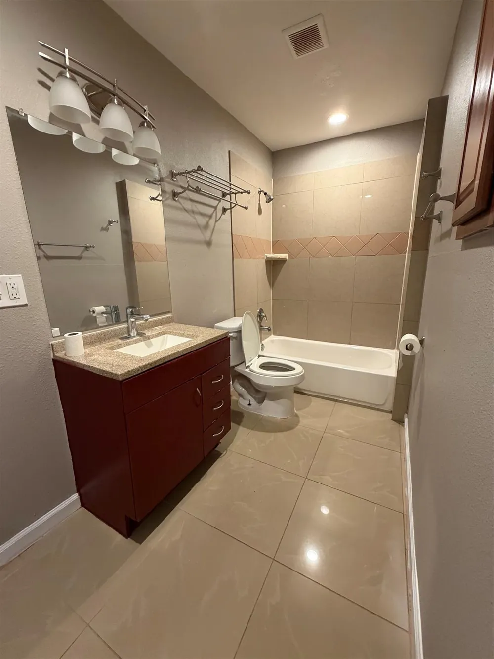 1213 30th Galveston, TX 77550