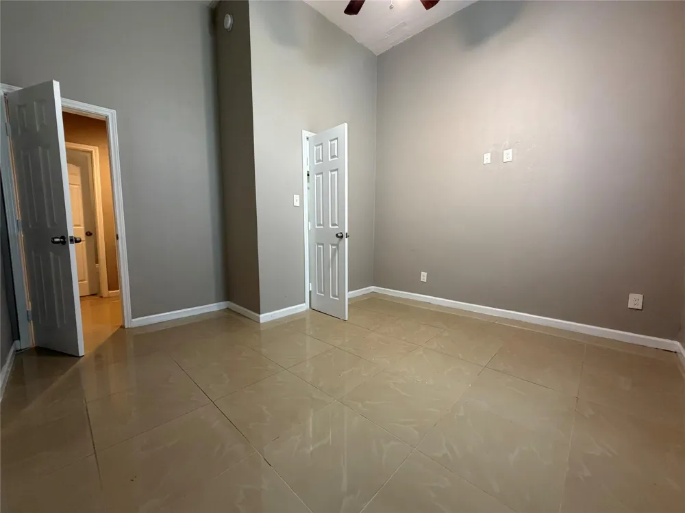 1213 30th Galveston, TX 77550