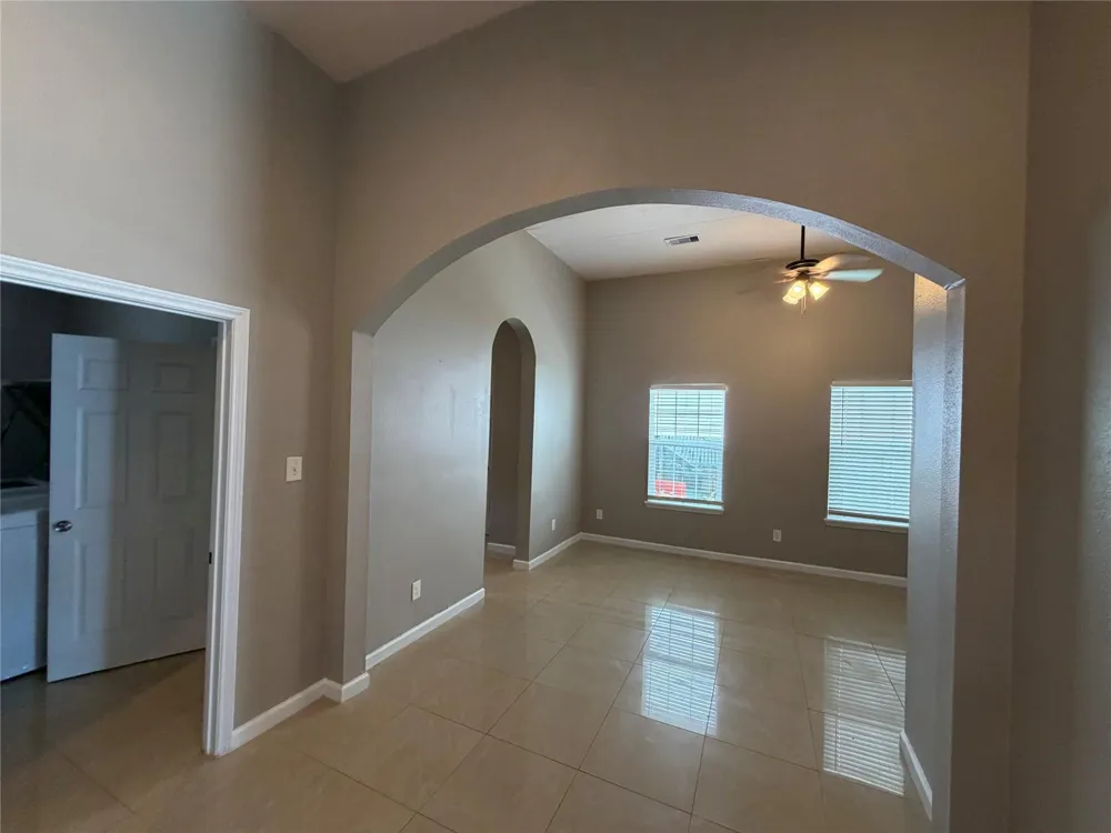 1213 30th Galveston, TX 77550