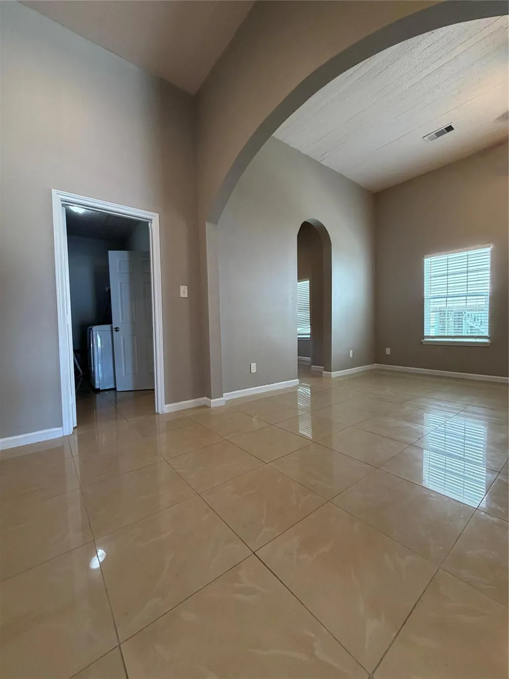 1213 30th Galveston, TX 77550