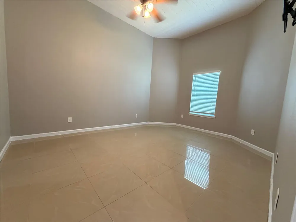 1213 30th Galveston, TX 77550