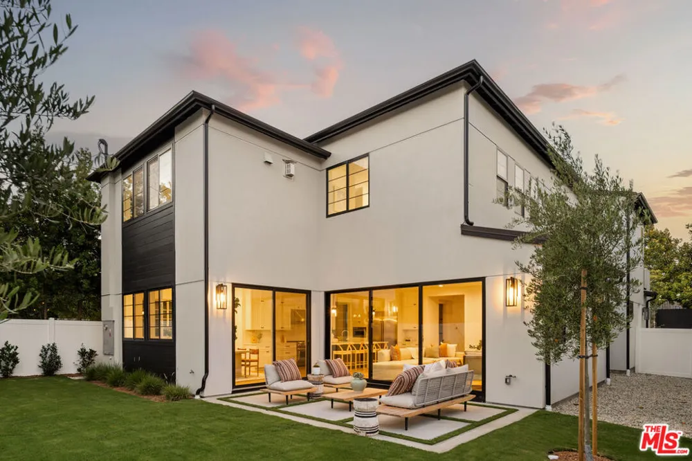 1531 Glencoe Avenue Venice, CA 90291