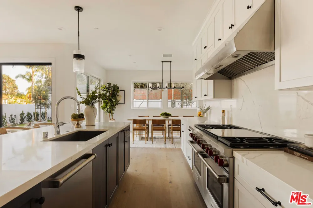 1531 Glencoe Avenue Venice, CA 90291