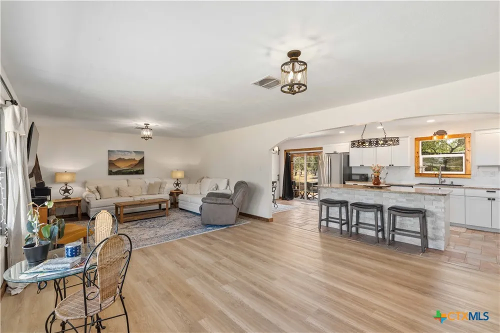 370 County Road 3106 Kempner, TX 76539