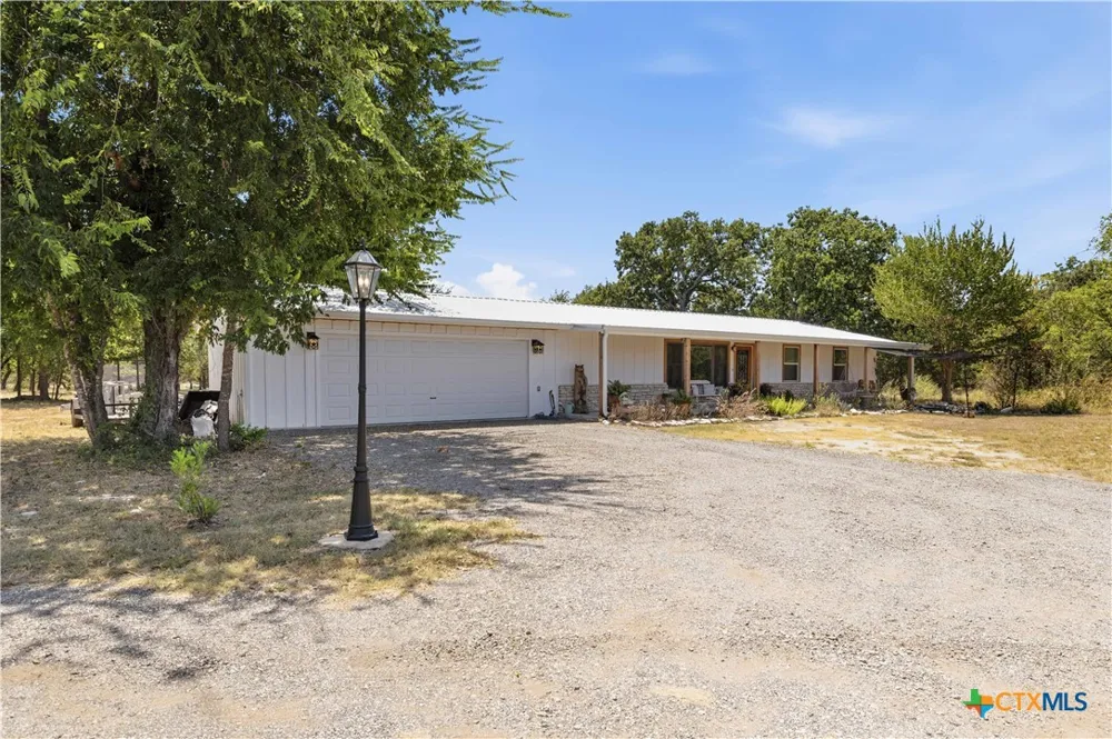 370 County Road 3106 Kempner, TX 76539