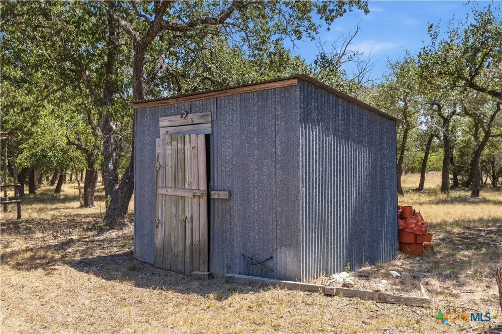 370 County Road 3106 Kempner, TX 76539